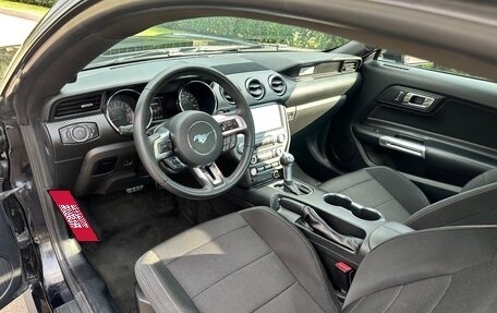 Ford Mustang VI рестайлинг, 2017 год, 2 700 000 рублей, 8 фотография