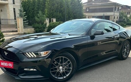 Ford Mustang VI рестайлинг, 2017 год, 2 700 000 рублей, 10 фотография