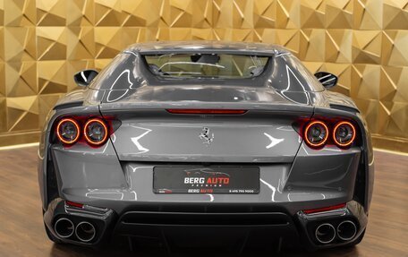 Ferrari 812, 2021 год, 51 000 000 рублей, 4 фотография