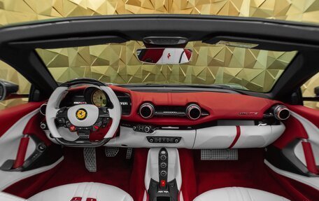 Ferrari 812, 2021 год, 51 000 000 рублей, 7 фотография