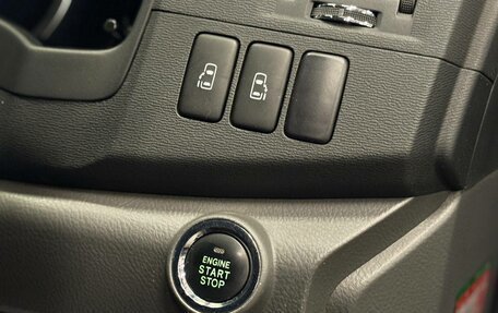 Toyota ISis I, 2011 год, 1 347 000 рублей, 20 фотография