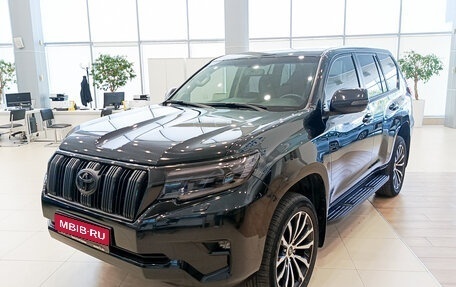 Toyota Land Cruiser Prado 150 рестайлинг 2, 2021 год, 7 275 000 рублей, 1 фотография