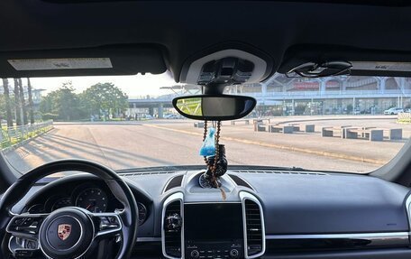 Porsche Cayenne III, 2017 год, 3 750 000 рублей, 13 фотография