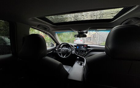 Toyota Camry, 2022 год, 2 650 000 рублей, 4 фотография