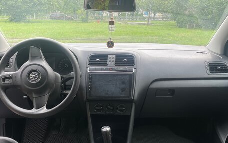 Volkswagen Polo VI (EU Market), 2011 год, 560 000 рублей, 14 фотография