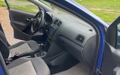Volkswagen Polo VI (EU Market), 2011 год, 560 000 рублей, 11 фотография