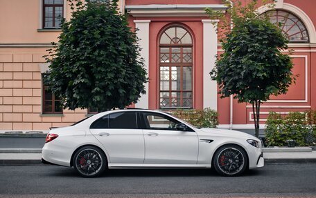 Mercedes-Benz E-Класс AMG, 2018 год, 7 850 000 рублей, 3 фотография