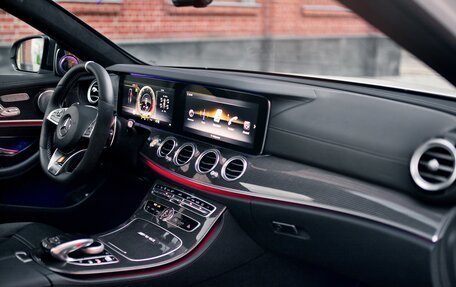 Mercedes-Benz E-Класс AMG, 2018 год, 7 850 000 рублей, 17 фотография