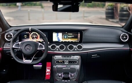 Mercedes-Benz E-Класс AMG, 2018 год, 7 850 000 рублей, 14 фотография