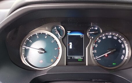 Toyota Land Cruiser Prado 150 рестайлинг 2, 2021 год, 6 800 000 рублей, 16 фотография
