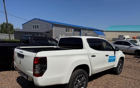 Mitsubishi L200 IV рестайлинг, 2020 год, 2 300 000 рублей, 5 фотография