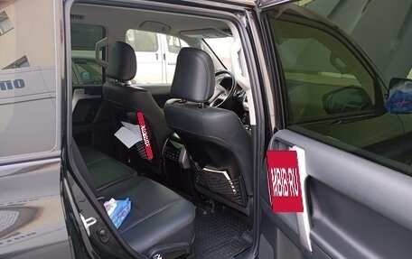 Toyota Land Cruiser Prado 150 рестайлинг 2, 2021 год, 6 800 000 рублей, 17 фотография