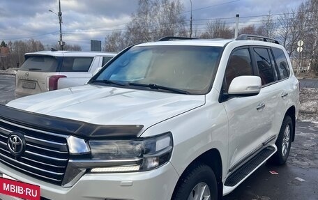 Toyota Land Cruiser 200, 2015 год, 4 100 000 рублей, 3 фотография