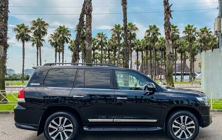 Toyota Land Cruiser 200, 2017 год, 7 500 000 рублей, 7 фотография