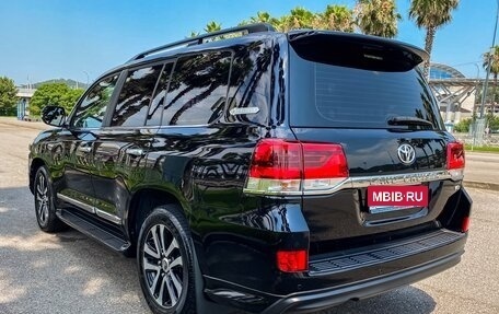 Toyota Land Cruiser 200, 2017 год, 7 500 000 рублей, 5 фотография