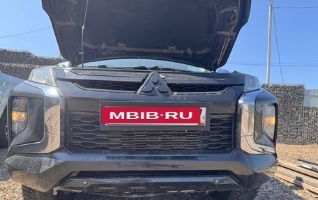 Mitsubishi L200 IV рестайлинг, 2020 год, 2 200 000 рублей, 10 фотография