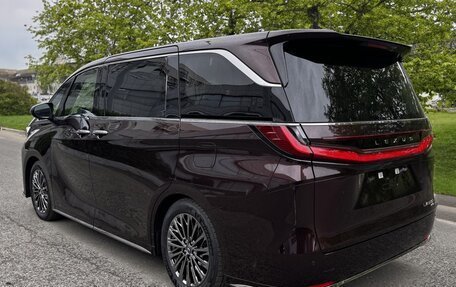 Lexus LM, 2024 год, 18 800 000 рублей, 2 фотография