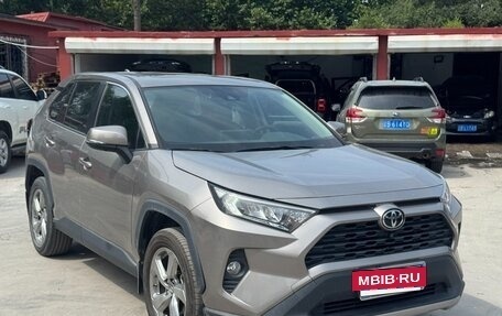 Toyota RAV4, 2022 год, 2 670 000 рублей, 3 фотография