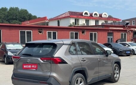 Toyota RAV4, 2022 год, 2 670 000 рублей, 6 фотография
