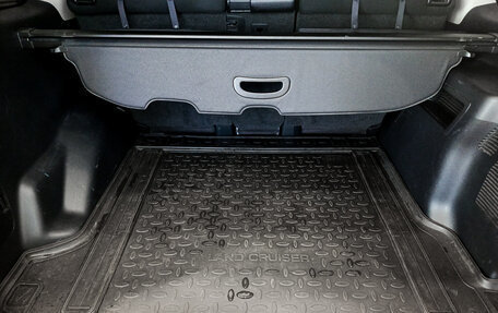 Toyota Land Cruiser Prado 150 рестайлинг 2, 2021 год, 7 275 000 рублей, 12 фотография