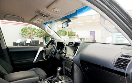 Toyota Land Cruiser Prado 150 рестайлинг 2, 2021 год, 7 275 000 рублей, 13 фотография