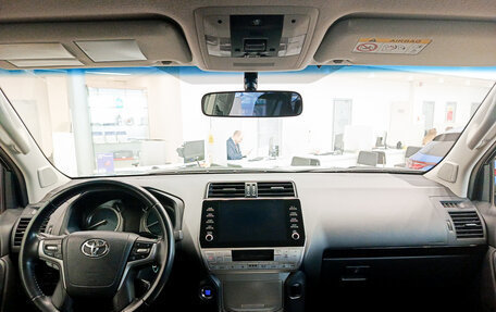 Toyota Land Cruiser Prado 150 рестайлинг 2, 2021 год, 7 275 000 рублей, 17 фотография