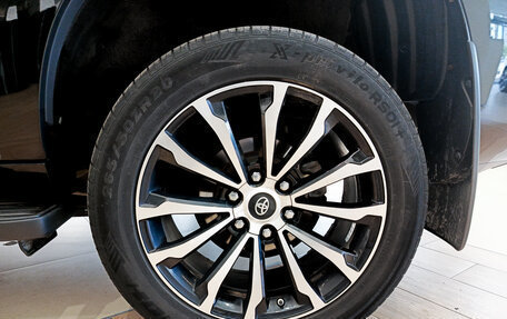 Toyota Land Cruiser Prado 150 рестайлинг 2, 2021 год, 7 275 000 рублей, 22 фотография