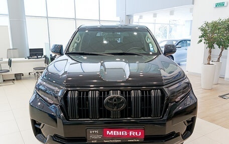 Toyota Land Cruiser Prado 150 рестайлинг 2, 2021 год, 7 275 000 рублей, 2 фотография