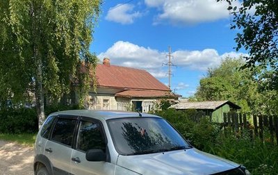 Chevrolet Niva I рестайлинг, 2004 год, 150 000 рублей, 1 фотография