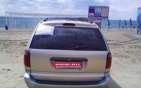 Chrysler Town & Country IV, 2005 год, 650 000 рублей, 4 фотография