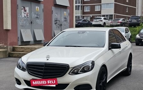 Mercedes-Benz E-Класс, 2013 год, 1 980 000 рублей, 3 фотография