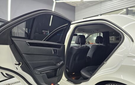 Mercedes-Benz E-Класс, 2013 год, 1 980 000 рублей, 24 фотография