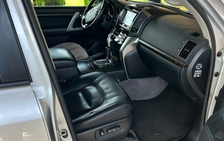 Toyota Land Cruiser 200, 2012 год, 4 200 000 рублей, 6 фотография