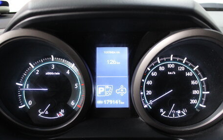 Toyota Land Cruiser Prado 150 рестайлинг 2, 2010 год, 2 885 000 рублей, 12 фотография