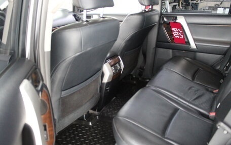 Toyota Land Cruiser Prado 150 рестайлинг 2, 2010 год, 2 885 000 рублей, 15 фотография