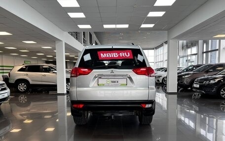 Mitsubishi Pajero Sport II рестайлинг, 2015 год, 1 295 000 рублей, 6 фотография