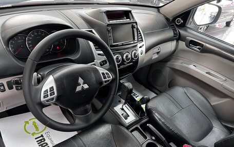 Mitsubishi Pajero Sport II рестайлинг, 2015 год, 1 295 000 рублей, 10 фотография