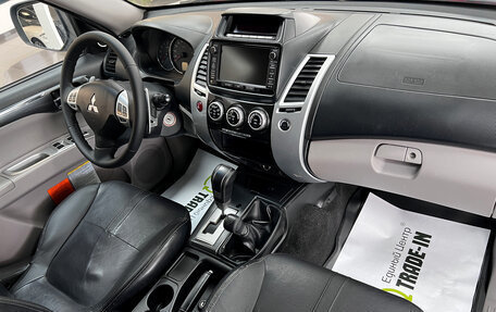 Mitsubishi Pajero Sport II рестайлинг, 2015 год, 1 295 000 рублей, 15 фотография