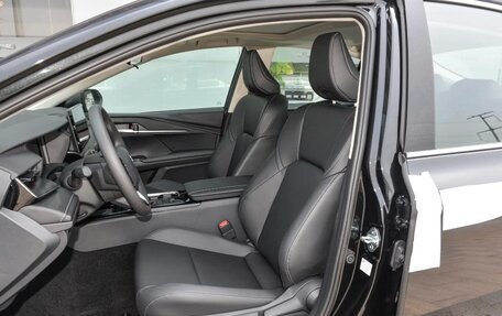 Toyota Camry, 2025 год, 2 992 000 рублей, 6 фотография