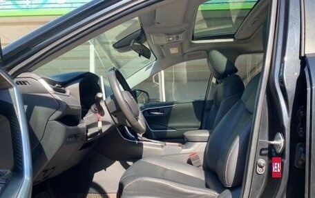 Toyota RAV4, 2022 год, 2 300 000 рублей, 9 фотография