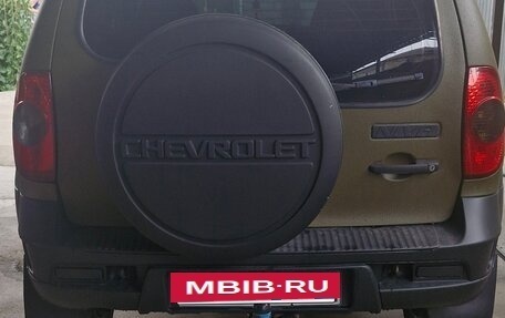 Chevrolet Niva I рестайлинг, 2004 год, 533 000 рублей, 2 фотография