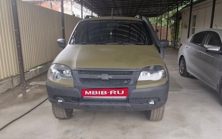 Chevrolet Niva I рестайлинг, 2004 год, 533 000 рублей, 3 фотография