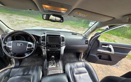Toyota Land Cruiser 200, 2014 год, 3 700 000 рублей, 10 фотография