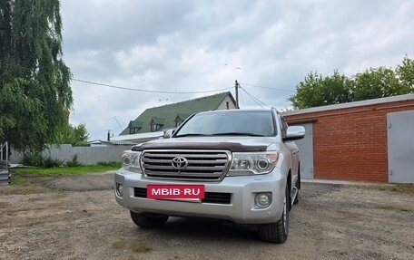 Toyota Land Cruiser 200, 2014 год, 3 700 000 рублей, 7 фотография