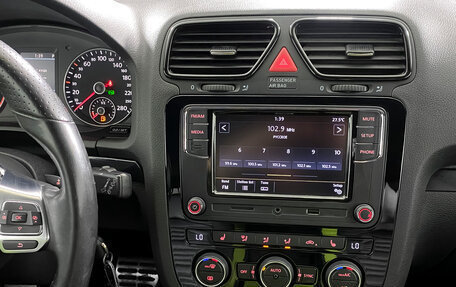 Volkswagen Scirocco III рестайлинг, 2011 год, 999 000 рублей, 18 фотография