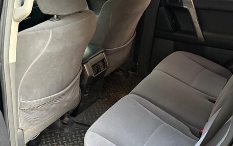 Toyota Land Cruiser Prado 150 рестайлинг 2, 2010 год, 2 150 000 рублей, 7 фотография