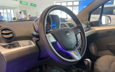 Chevrolet Spark III, 2021 год, 1 200 000 рублей, 12 фотография