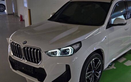 BMW X1, 2022 год, 2 800 000 рублей, 3 фотография