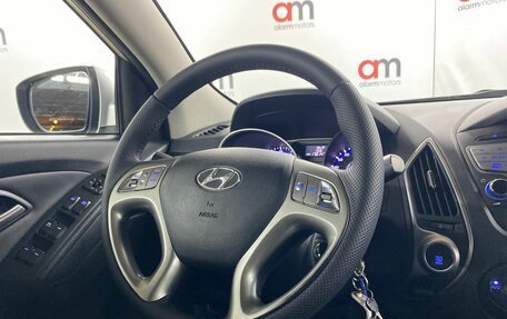 Hyundai ix35 I рестайлинг, 2011 год, 949 000 рублей, 13 фотография
