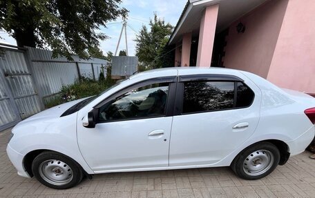 Renault Logan II, 2014 год, 400 000 рублей, 3 фотография